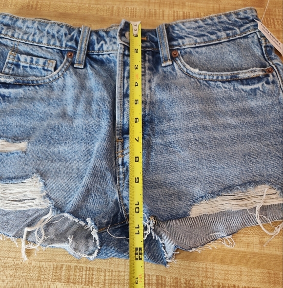 BUNDLE 2 Old Navy Women's Denim Shorts size 6 - Picture 13 of 15